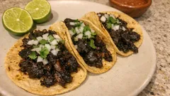 Tacos de pastor negro (estilo Yucatán): adobo de recado negro y plancha rápida