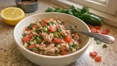 Ceviche de atún en conserva: refrescante, rápido y listo en 15 minutos