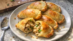 Empanadas de pollo al verdeo al horno: jugosas, ligeras y fáciles de preparar