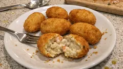 Croquetas de bacalao y gambas: cremosas por dentro y crujientes sin complicaciones