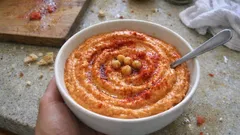 Hummus de pimiento asado: cremoso, con un toque ahumado y listo en minutos