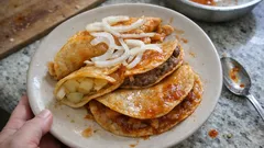 Tacos de canasta caseros: jugosos al vapor con adobo de guajillo