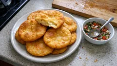 Sopaipillas chilenas con calabaza: crujientes por fuera y tiernas por dentro