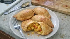 Empanadas de garbanzos al horno: relleno cremoso y listas en 15 minutos