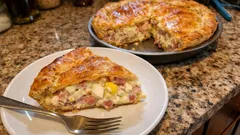 Tarta salada de jamón, mozzarella y huevo duro: fácil y muy jugosa al horno