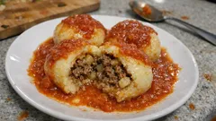 Bollos pelones de carne con salsa de tomate: receta venezolana paso a paso