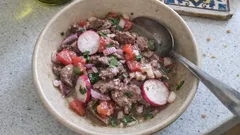 Ceviche de carne con limón y jengibre: entrante fresco y listo en poco tiempo