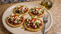 Sopes de chorizo en plancha: crujientes por fuera y listos en un rato